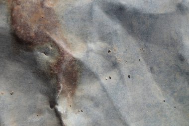 Çizik ve çatlaklarla metal doku