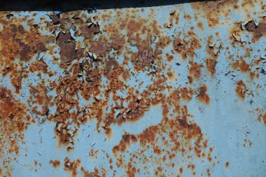 Dökülen boya paslı metal dokusu