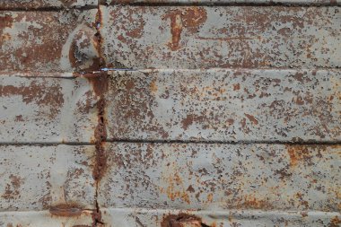 Çizik ve çatlaklarla metal doku