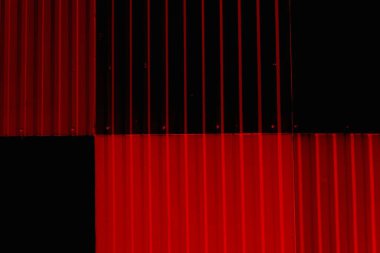 Soyut grunge arkaplanı. Monokrom dokusu. Siyah ve kırmızı desenli arka plan