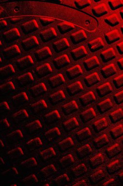 Soyut grunge arkaplanı. Monokrom dokusu. Siyah ve kırmızı desenli arka plan