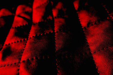 Soyut grunge arkaplanı. Monokrom dokusu. Siyah ve kırmızı desenli arka plan