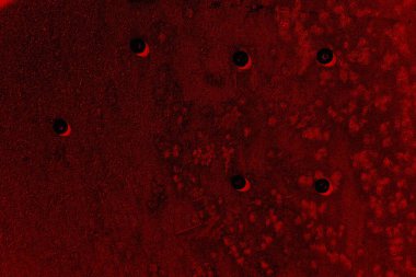 Soyut grunge arkaplanı. Monokrom dokusu. Siyah ve kırmızı desenli arka plan