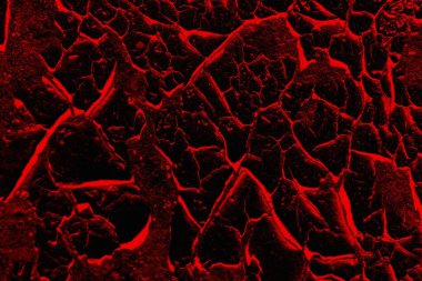 Duvar dokusundan eski boya soyuluyor