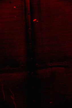 Soyut grunge arkaplanı. Monokrom dokusu. Siyah ve kırmızı desenli arka plan