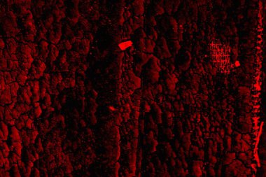 Soyut grunge arkaplanı. Monokrom dokusu. Siyah ve kırmızı desenli arka plan