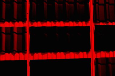 Soyut grunge arkaplanı. Monokrom dokusu. Siyah ve kırmızı desenli arka plan