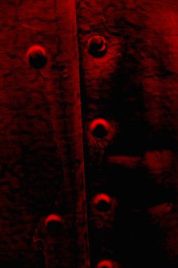 Soyut grunge arkaplanı. Monokrom dokusu. Siyah ve kırmızı desenli arka plan