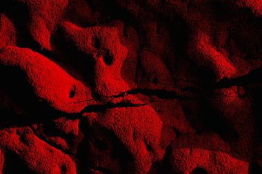 Soyut grunge arkaplanı. Monokrom dokusu. Siyah ve kırmızı desenli arka plan