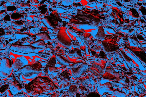 Doğada kayalık yol