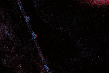 Kırmızı ve mavi renkli grungy duvar, desenli arka plan