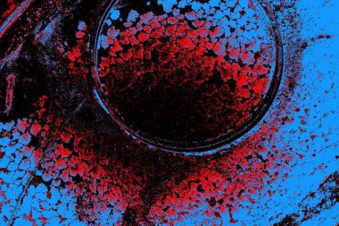 Kırmızı ve mavi renkli grungy duvar, desenli arka plan