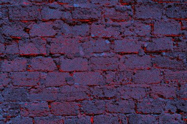 Arka plandaki eski tuğla duvar