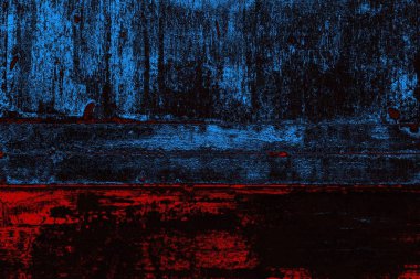 Koyu renkli ses, arka planda çatlaklar olan grunge duvar dokusu