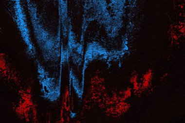 Koyu renkli ses, çatlak ve arkaplanı su sıçratan grunge duvar dokusu