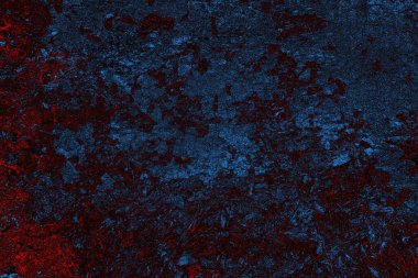 Koyu renkli ses, çatlak ve arkaplanı su sıçratan grunge duvar dokusu