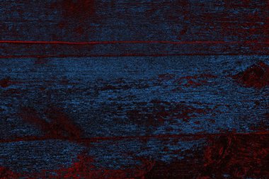 Kırık tarih arkaplanı olan kırmızı, mavi ve siyah grunge duvar