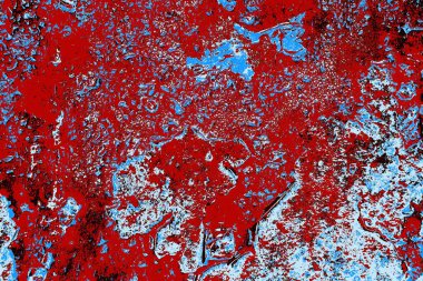 Kırık tarih arkaplanı olan kırmızı, mavi ve siyah grunge duvar