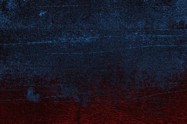 Koyu renkli ses, çatlak ve arkaplanı su sıçratan grunge duvar dokusu