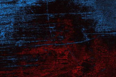 Koyu renkli ses, arka planda çatlaklar olan grunge duvar dokusu