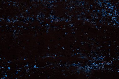 Çizik ve çatlaklarla metal doku