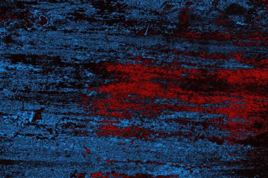 Koyu renkli ses, arka planda çatlaklar olan grunge duvar dokusu