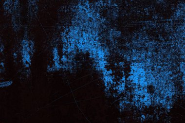 Koyu renkli ses, çatlak ve arkaplanı su sıçratan grunge duvar dokusu