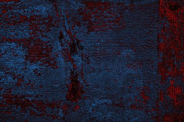 Koyu renkli ses, arka planda çatlaklar olan grunge duvar dokusu