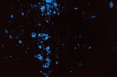 Çizik ve çatlaklarla metal doku