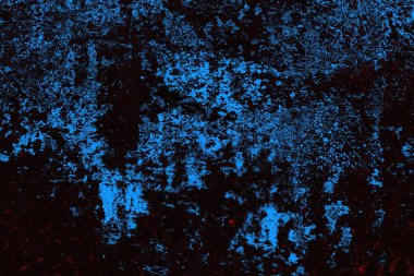 Koyu renkli ses, çatlak ve arkaplanı su sıçratan grunge duvar dokusu