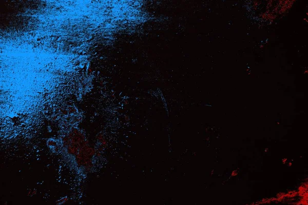 Koyu renkli ses, arka planda çatlaklar olan grunge duvar dokusu