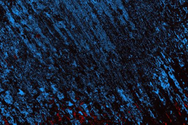 Koyu renkli ses, arka planda çatlaklar olan grunge duvar dokusu