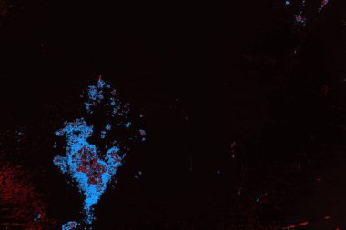 Çizik ve çatlaklarla metal doku