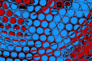 Çizik ve çatlaklarla metal doku