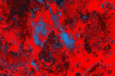 Neon kırmızı ve mavi renkli grunge duvar dokusu arkaplanı