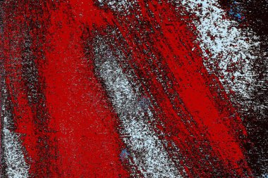 Kırık tarih arkaplanı olan kırmızı, mavi ve siyah grunge duvar