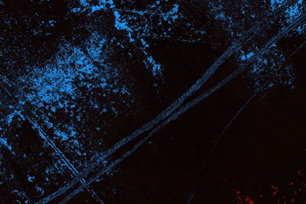 Koyu renkli ses, arka planda çatlaklar olan grunge duvar dokusu