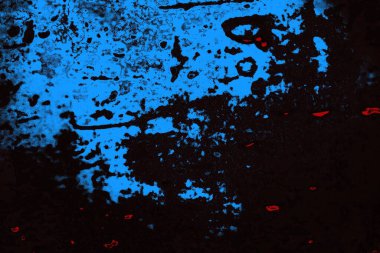 Koyu renkli ses, arka planda çatlaklar olan grunge duvar dokusu