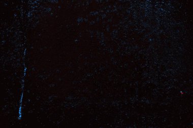 Çizik ve çatlaklarla metal doku