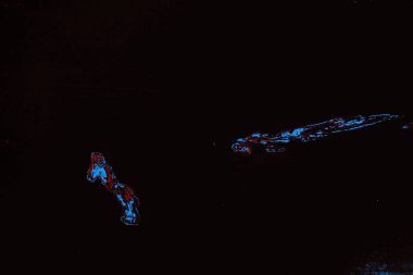 Çizik ve çatlaklarla metal doku