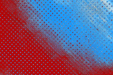 Kırık tarih arkaplanı olan kırmızı, mavi ve siyah grunge duvar