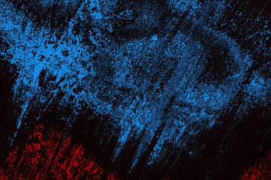 Koyu renkli ses, arka planda çatlaklar olan grunge duvar dokusu