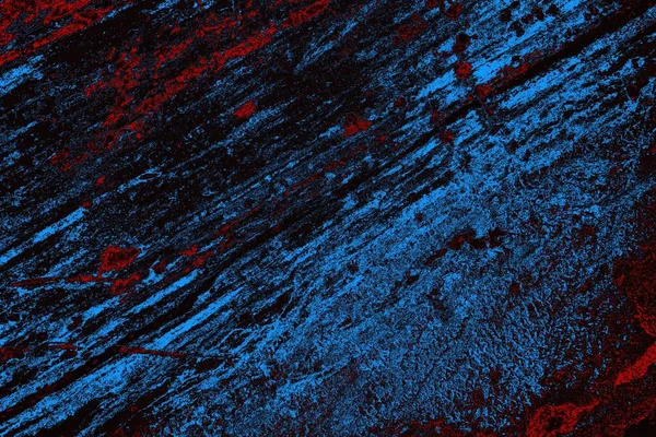 Koyu renkli ses, arka planda çatlaklar olan grunge duvar dokusu