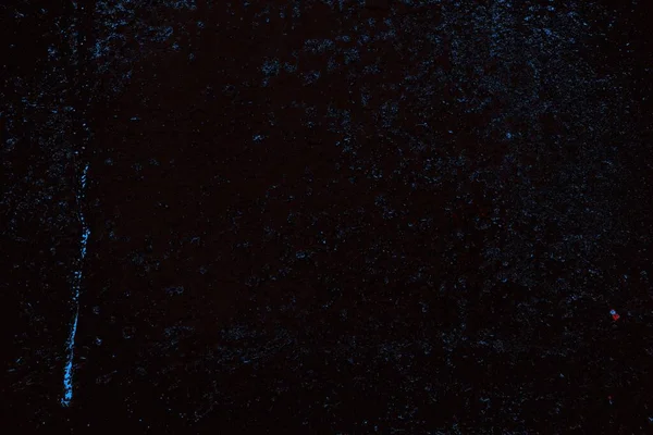 Çizik ve çatlaklarla metal doku