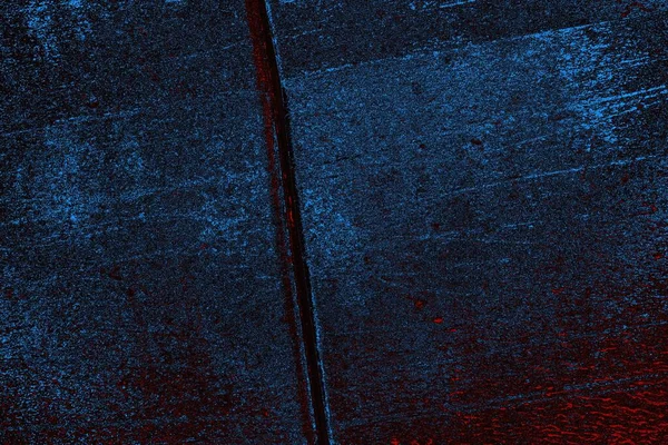 Koyu renkli ses, çatlak ve arkaplanı su sıçratan grunge duvar dokusu