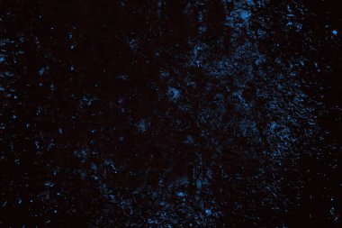 Çizik ve çatlaklarla metal doku