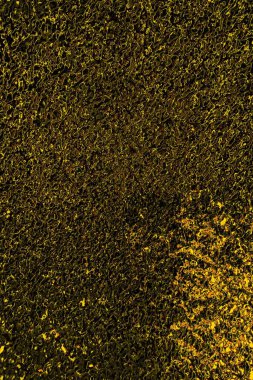 Kırmızı sarı ve siyah renkli kirli duvar, desenli arka plan.