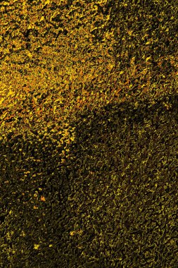 Kırmızı sarı ve siyah renkli kirli duvar, desenli arka plan.