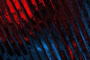 Çizik ve çatlaklarla metal doku