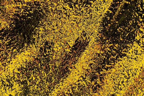 Kırmızı sarı ve siyah renkli kirli duvar, desenli arka plan.